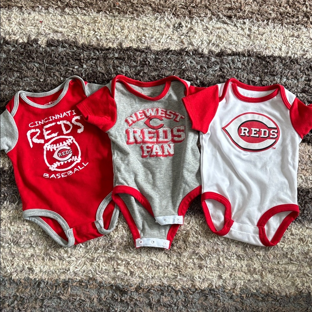 MLB Reds Onesies